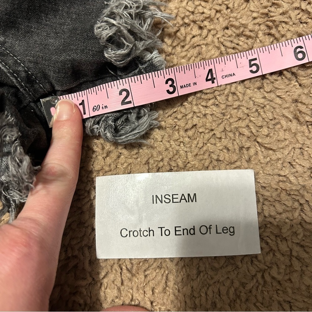 High Rise Cutoff Shorts Jean Denim Gray Frayed Raw Hem Ripped Size Large Juniors - Picture 10 of 10